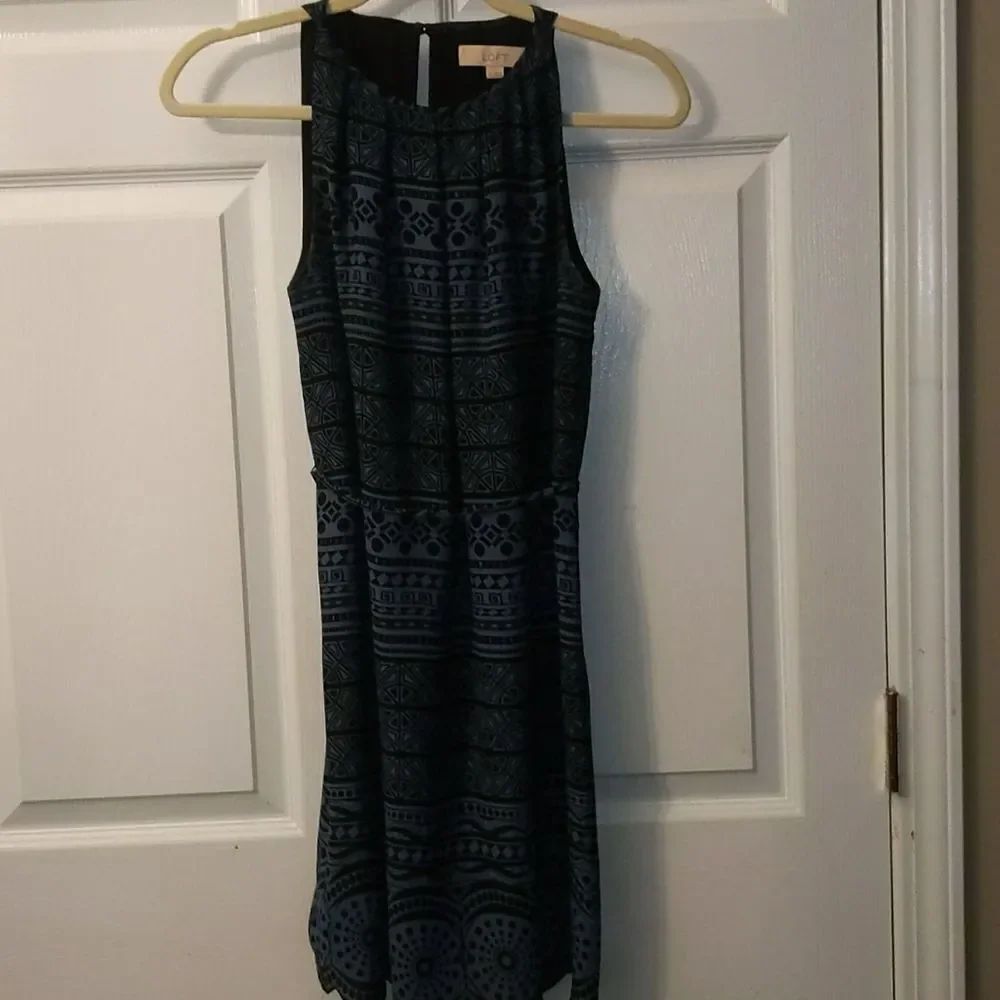 Ann Taylor loft blueish gray and black print dress